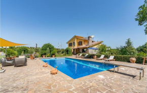 Nice home in Bassano in Teverina w/ Outdoor swimming pool, Outdoor swimming pool and 4 Bedrooms